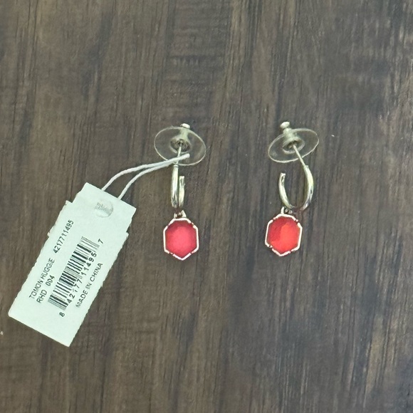 Kendra Scott Timon Huggie earring in red - Picture 1 of 4